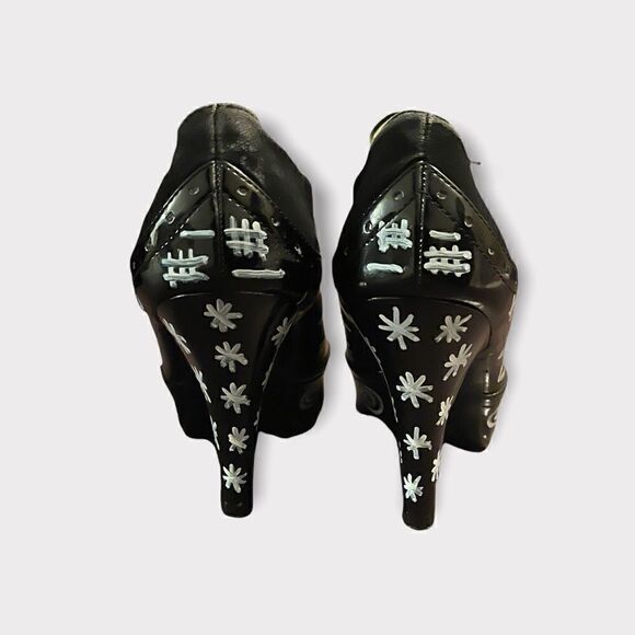 Size 7.5 Fioni Black Custom Graffiti Oxford Bootie - Picture 2 of 7